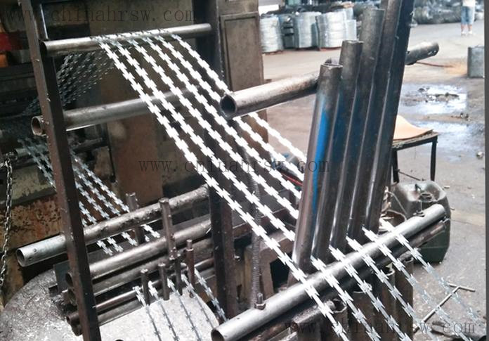 刀片刺網(wǎng) 刀片刺網(wǎng)