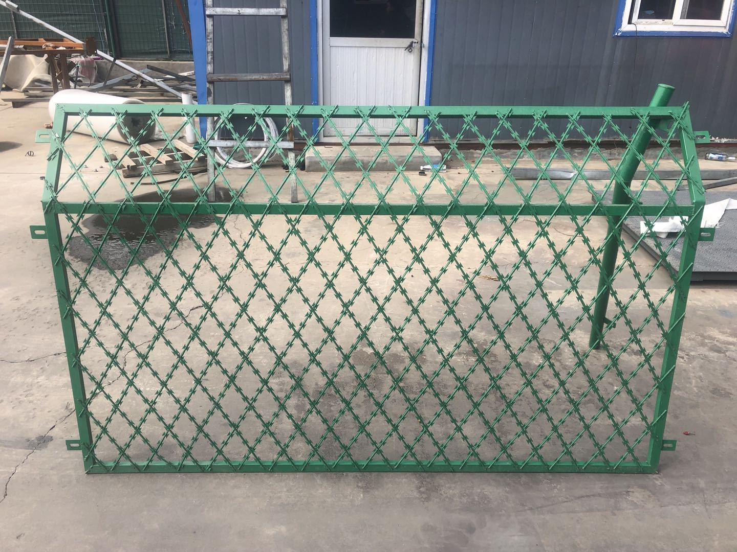 刺繩護(hù)欄網(wǎng) 刺繩護(hù)欄網(wǎng)